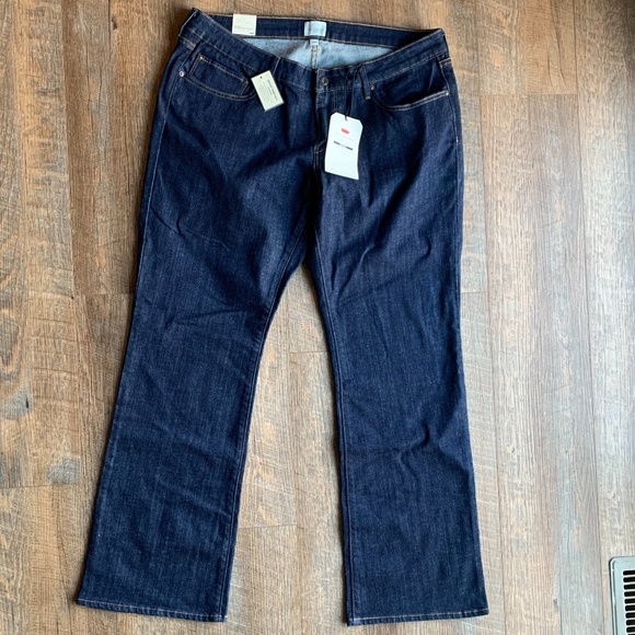 Levi's San Francisco Bold Curve Classic Boot Cut Jeans Dark Wash Women’s 18 NWT - Picture 1 of 12